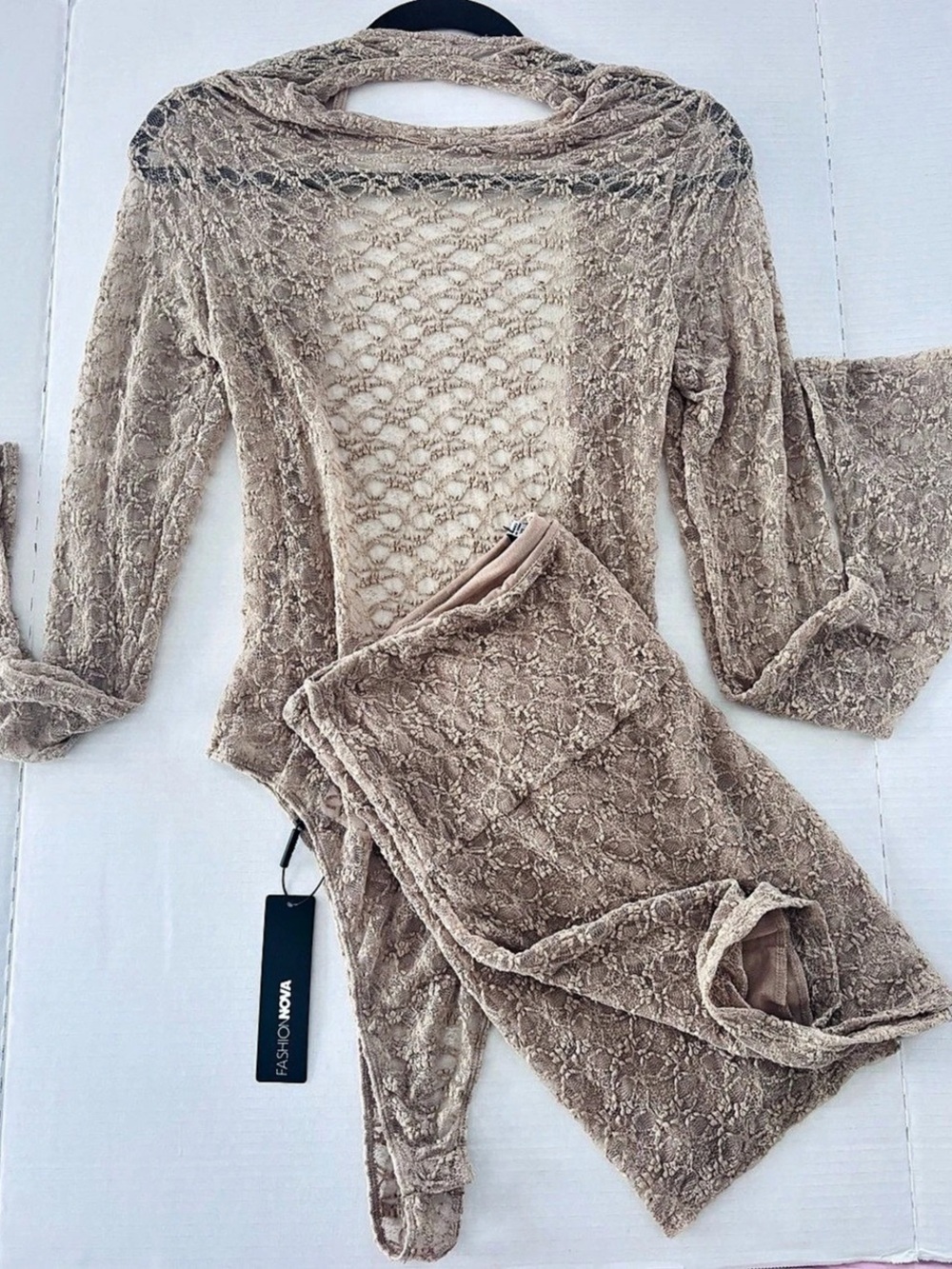 Fashion Nova Dreamy Romance Beige Lace Skirt Set size 1x